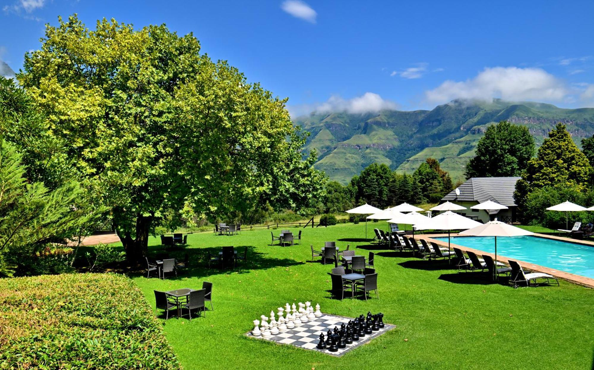 Champagne Castle Hotel Champagne Valley Exterior foto